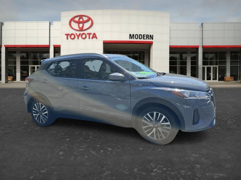 Used 2022 Boulder Gray Pearl Nissan SV image 14