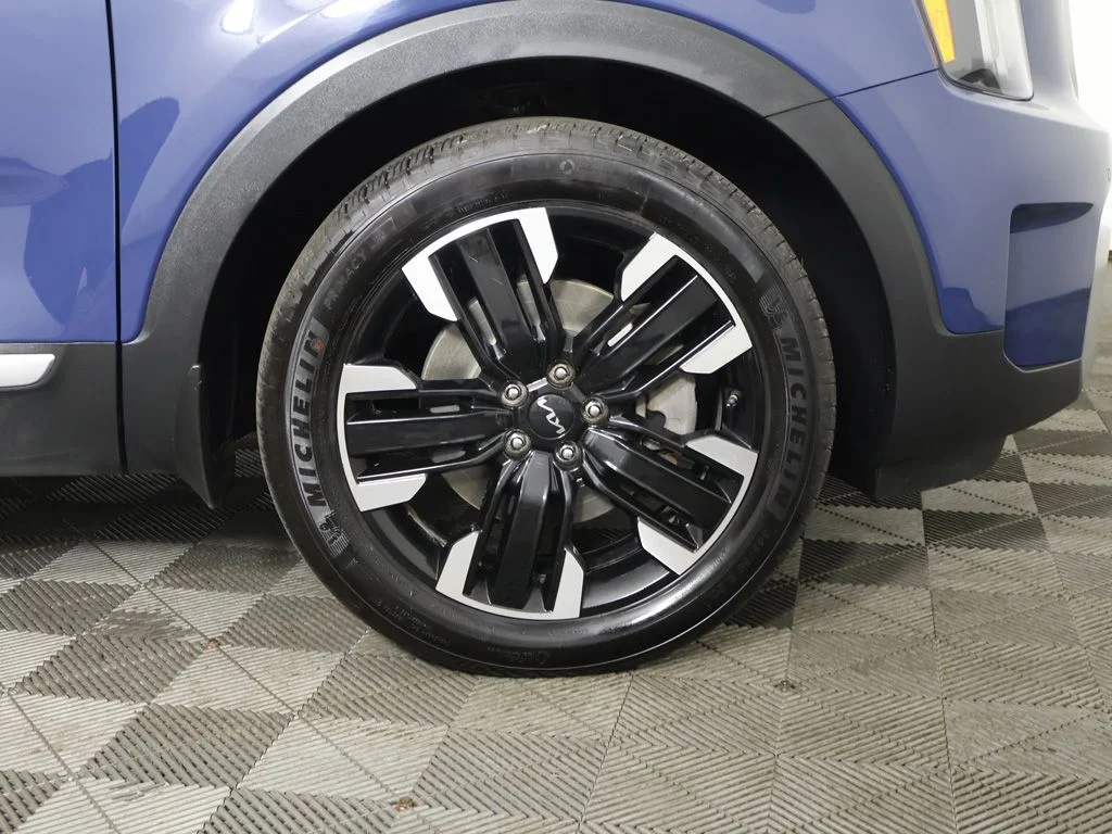Used 2024 Midnight Lake Blue Kia SX-Prestige image 27