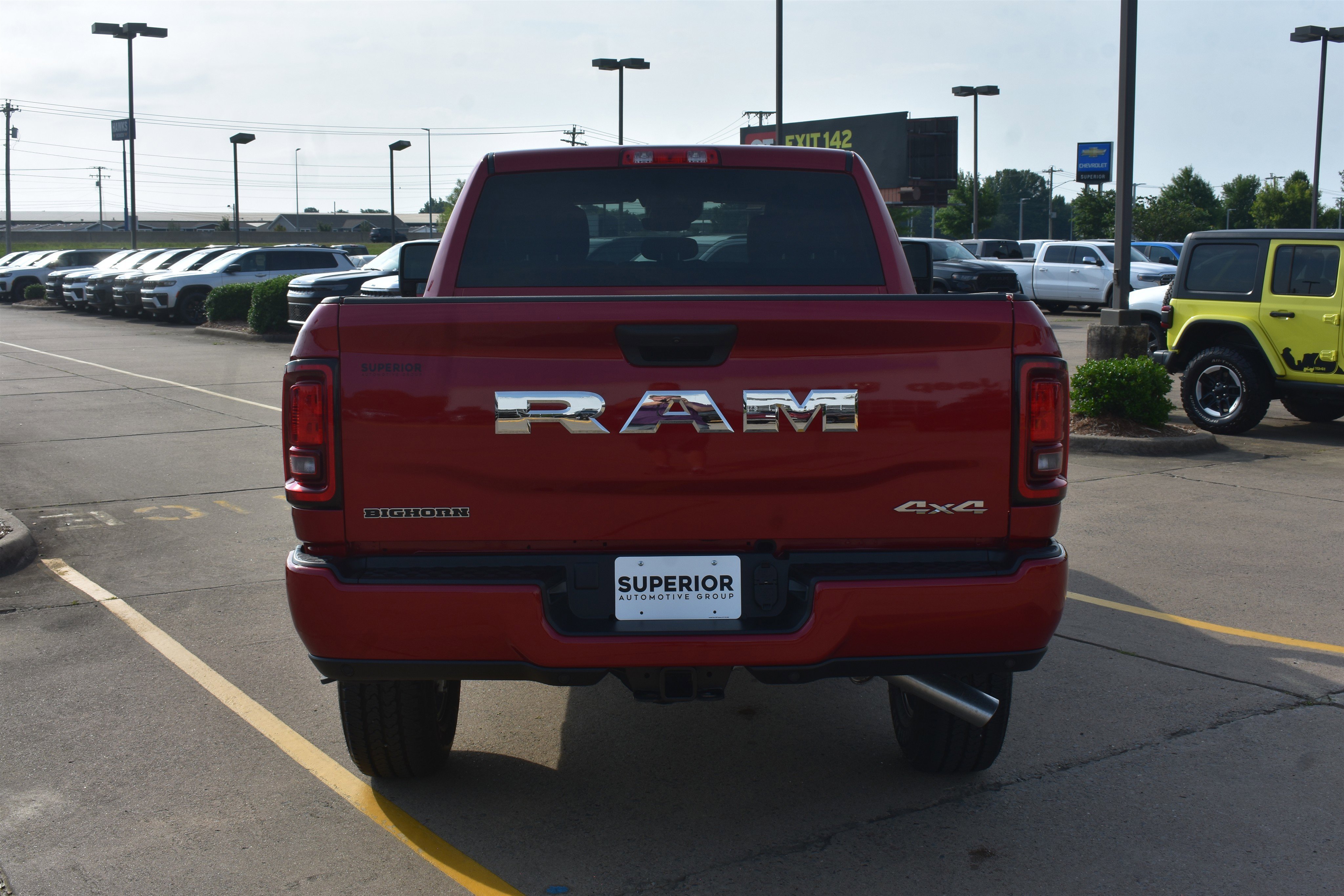 New 2026 Molten Red Pearl-Coat Exterior Paint RAM Big Horn image 6