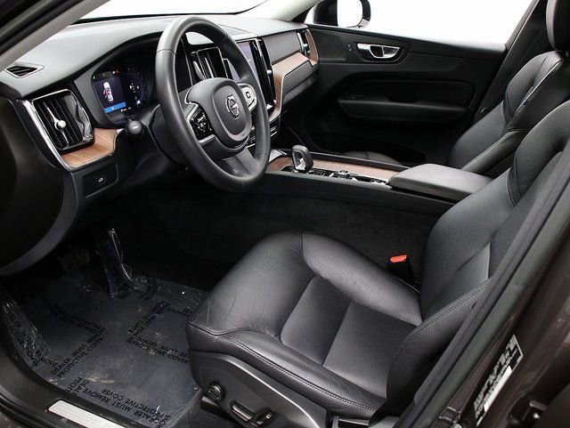 2023 Volvo XC60 Plus - Photo 10