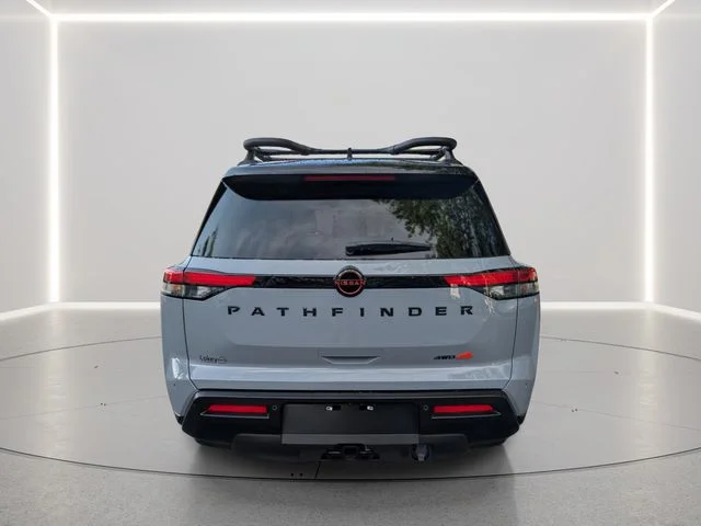 New 2026 Boulder Gray Pearl / Super Black Two-tone Nissan Rock Creek® image 5