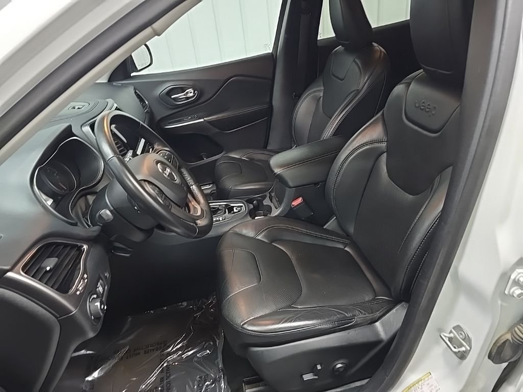 Used 2020 White Jeep Limited image 29