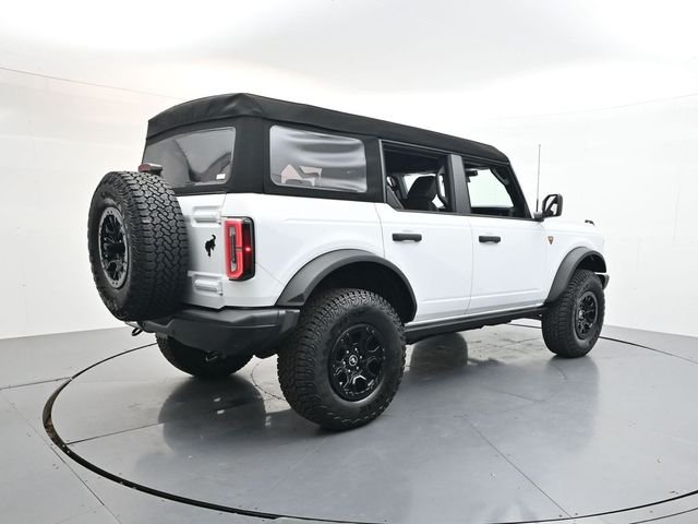 New 2026 Oxford White Ford Badlands® image 7