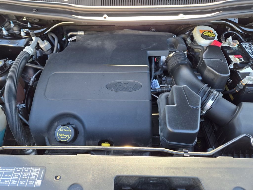 Used 2017 Gray Ford XLT image 32