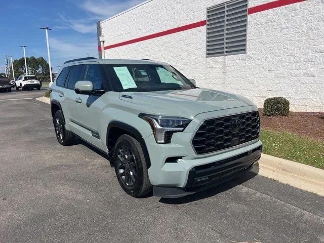 2025 Toyota Sequoia Platinum 4WD i-FORCE MAX Hybrid's photo