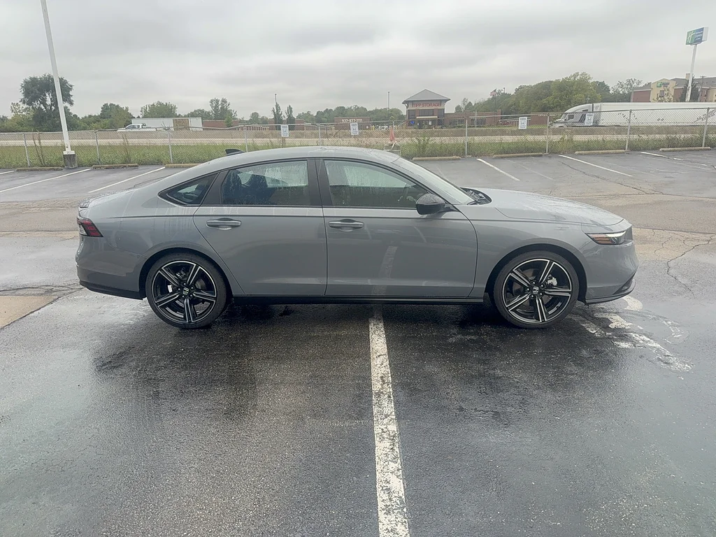 2026 Honda Accord Hybrid Sport, photo 3 of 12