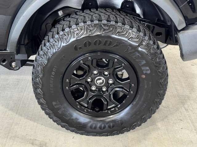 Used 2022 Shadow Black Ford Wildtrak image 35
