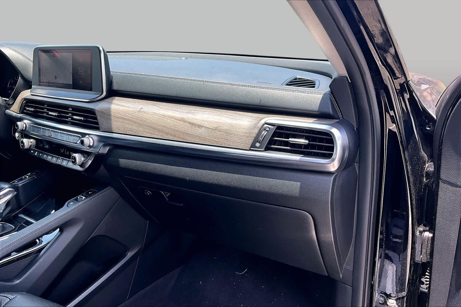 Used 2022 Ebony Black Kia SX image 19