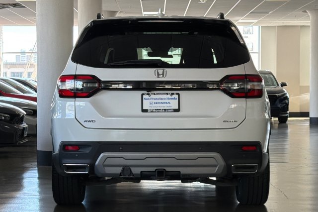 Used 2024 Platinum White Pearl Honda Elite image 5