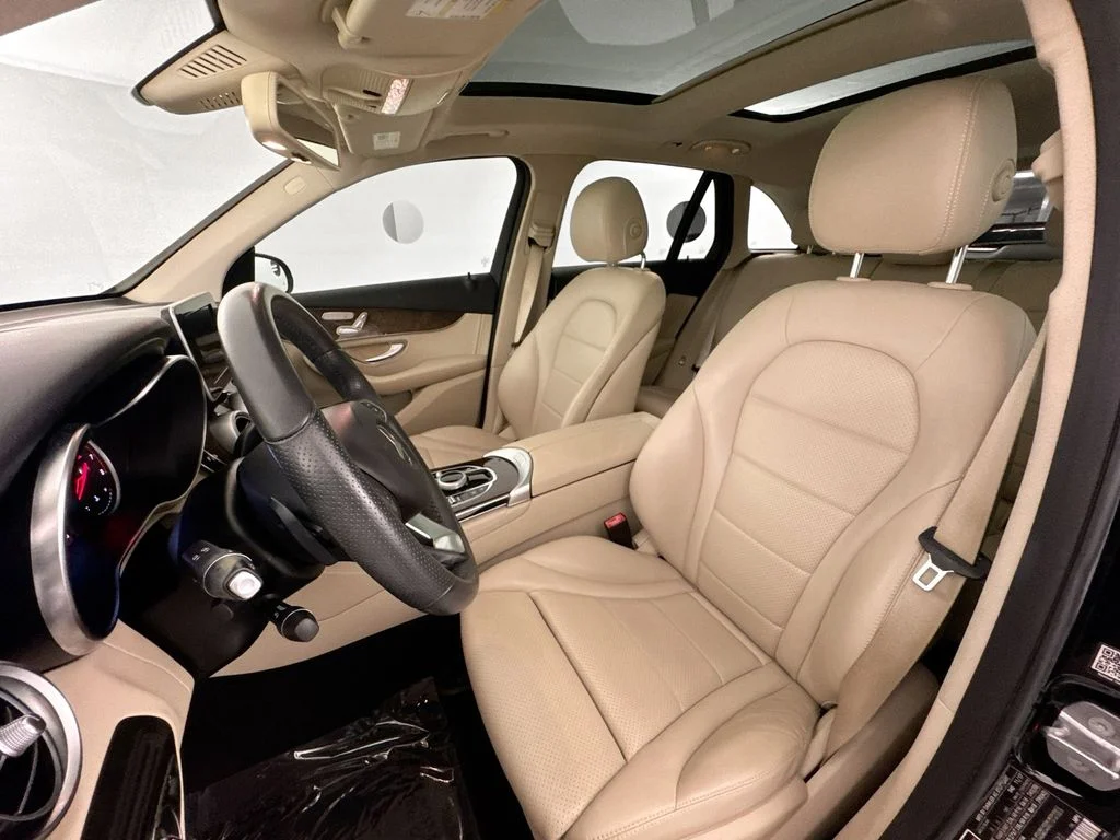 Used 2018 Black Mercedes-Benz GLC 300 image 18