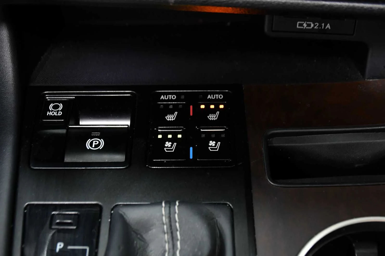 Certified Used 2022 Eminent White Pearl Lexus  image 24