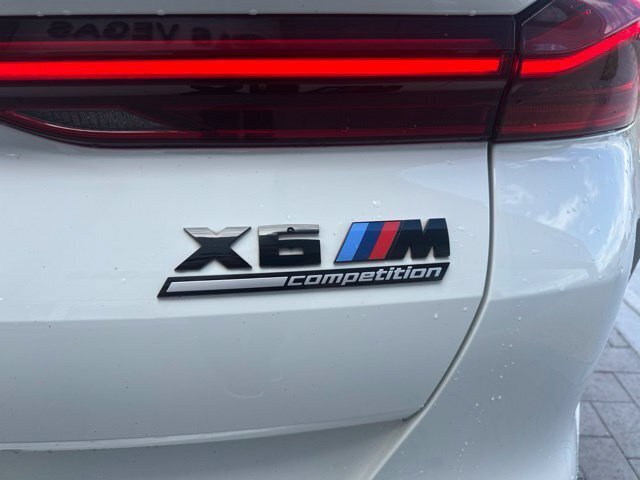 Used 2022 White BMW Base image 7