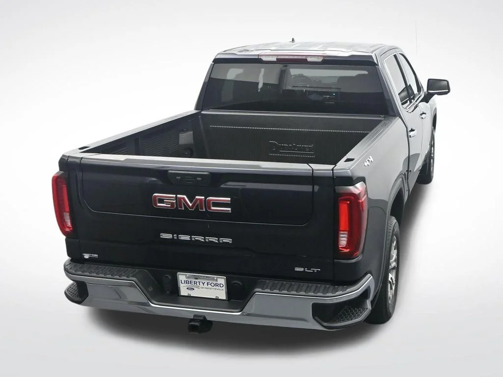 Used 2025 Silver GMC SLT image 34