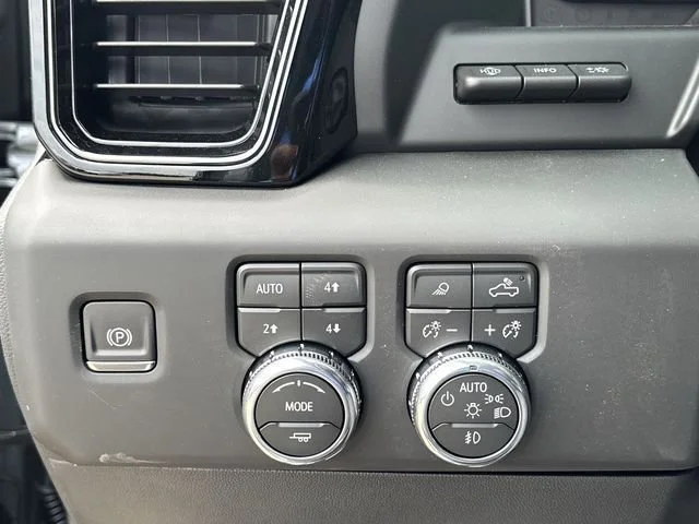 2026 GMC Sierra 1500 AT4X - Photo 21