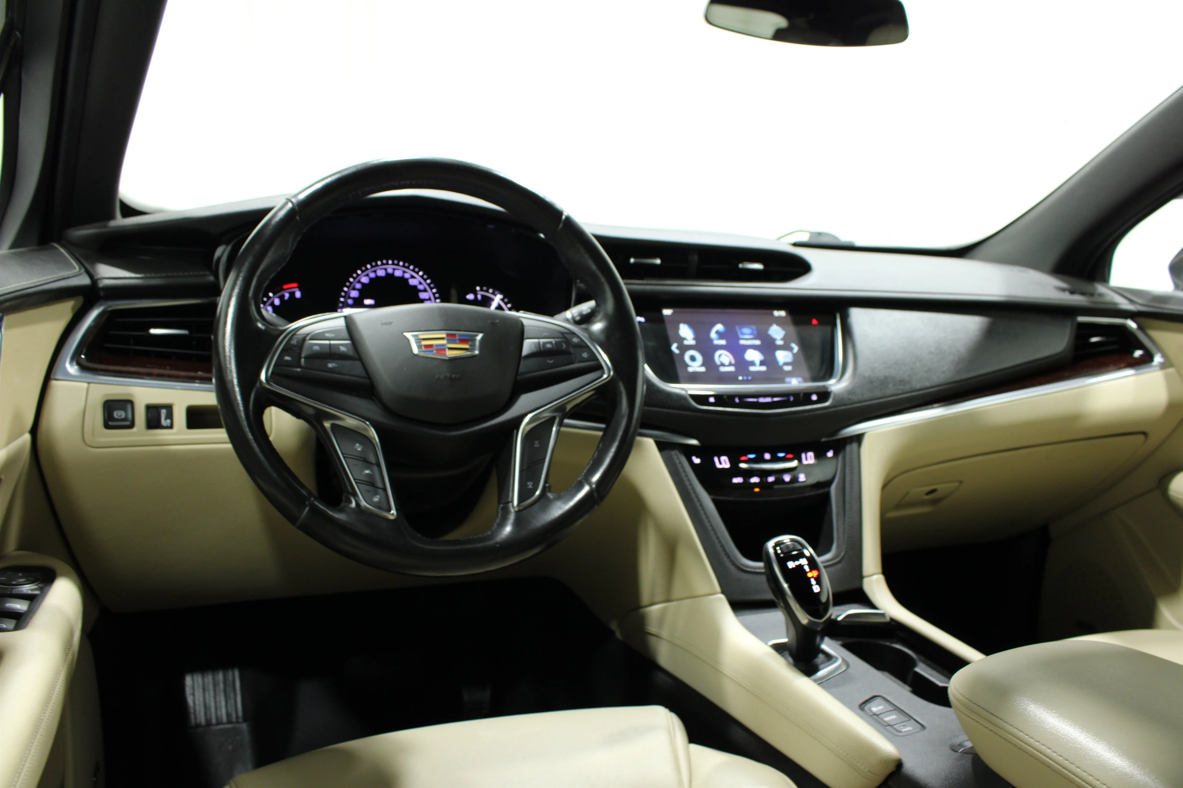 2019 Cadillac XT5 Luxury - Photo 2