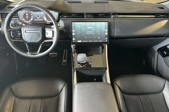 Used 2025 Gray Land Rover Dynamic SE image 12
