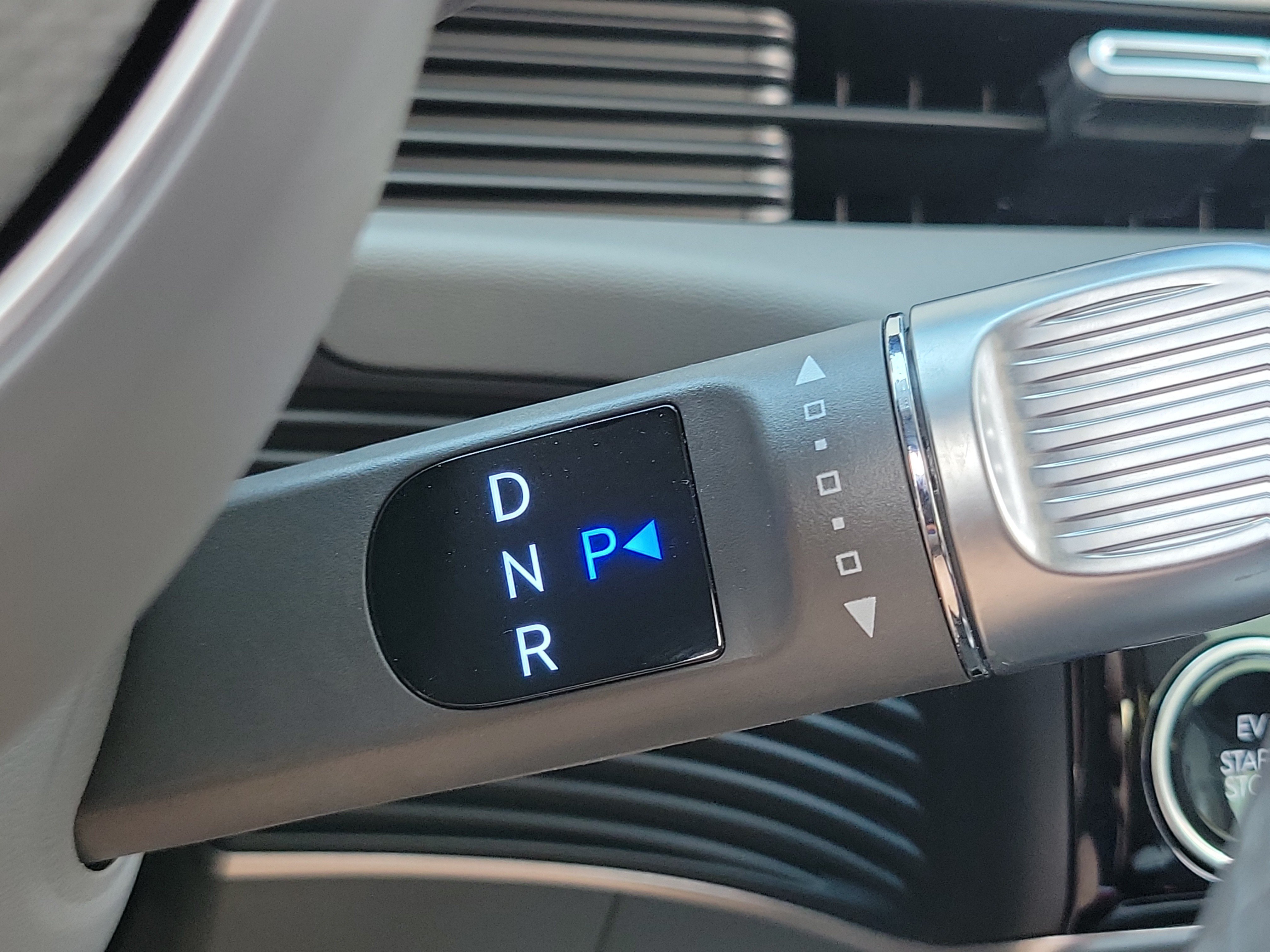 2024 Hyundai IONIQ 5 SEL - Photo 14