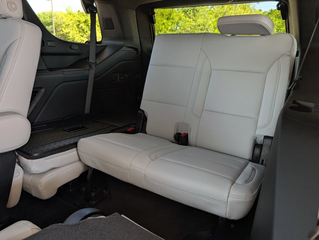 2026 Chevrolet Tahoe Premier - Photo 8