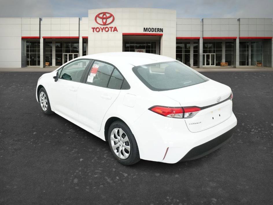 New 2026 Ice Cap Toyota LE image 18
