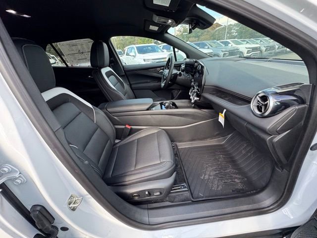 2025 Chevrolet Blazer EV LT - Photo 15