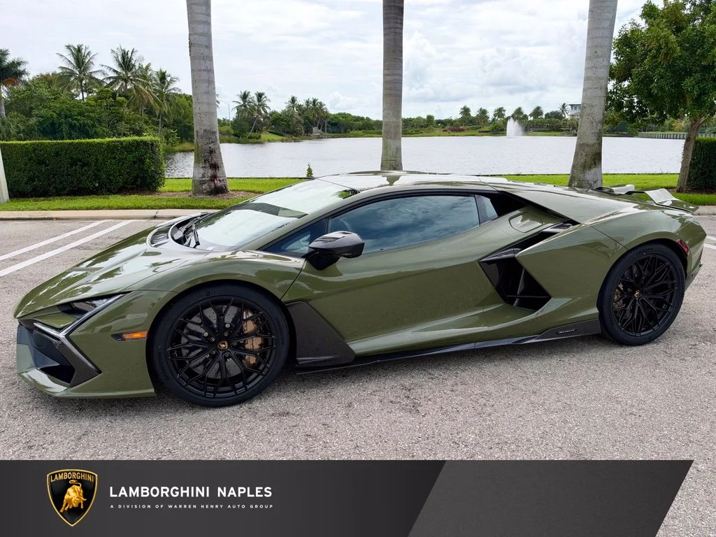 2026 Lamborghini Revuelto Base