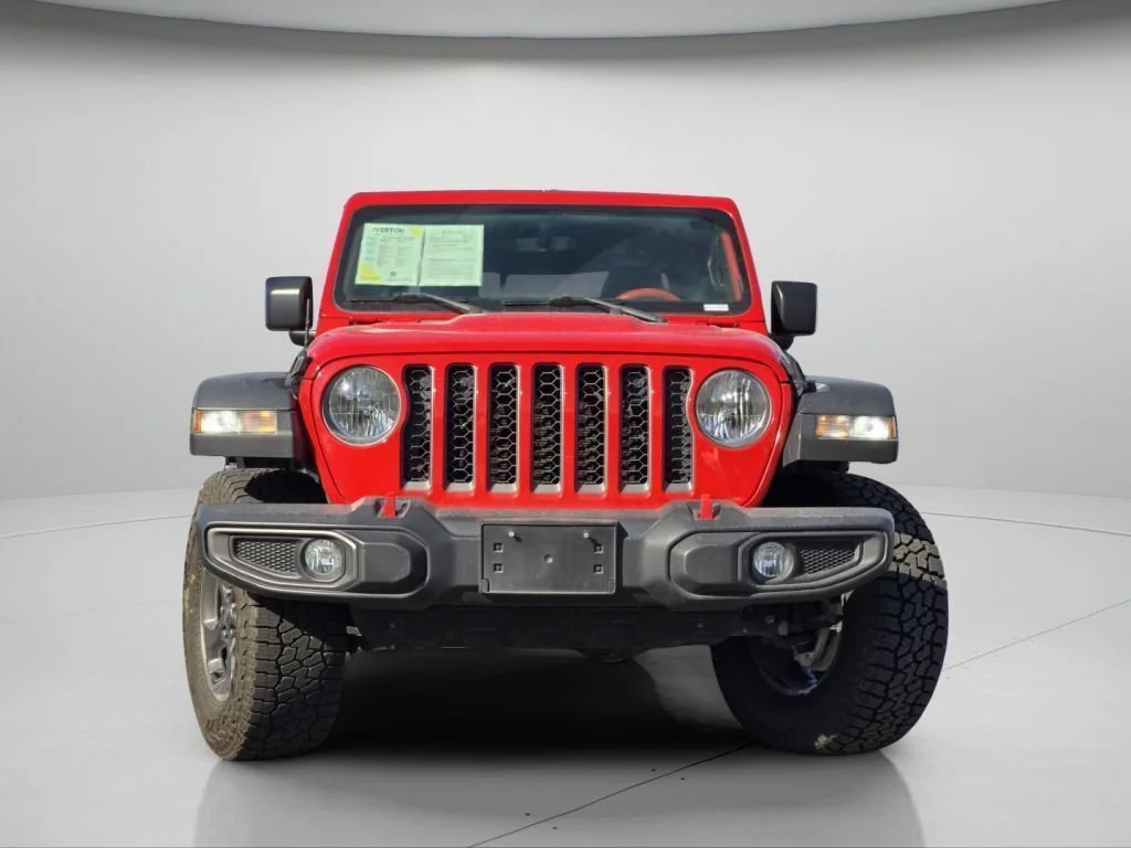 Used 2022 Firecracker Red Clearcoat Jeep Rubicon image 3