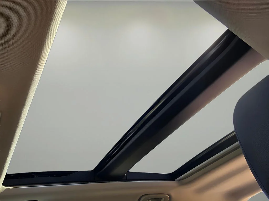 New 2026 Wind Chill Pearl Mazda Premium image 25