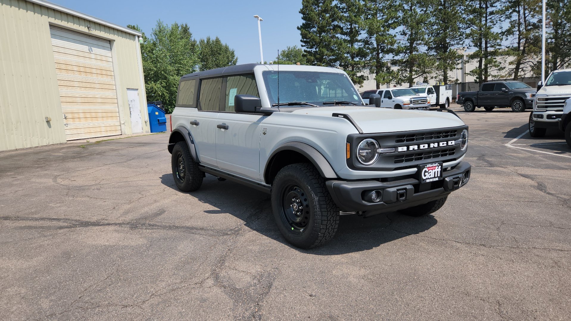 New 2026 Avalanche Gray Ford Big Bend image 9