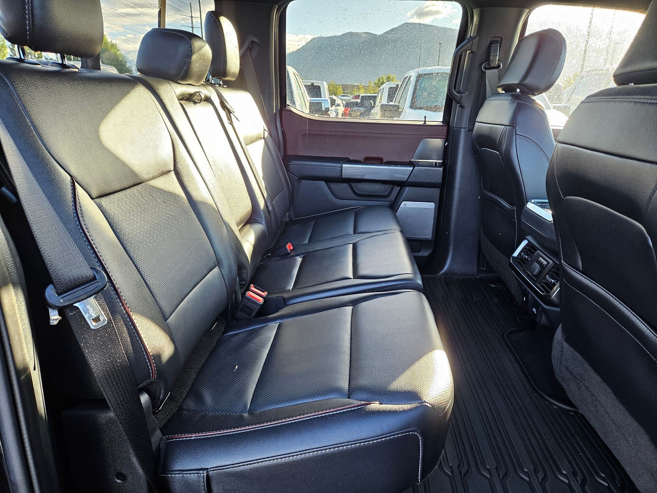 Used 2023 Black Ford LARIAT image 31