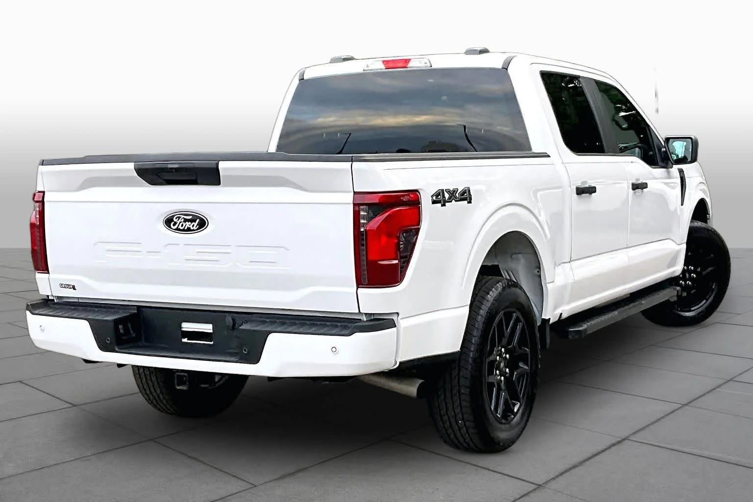 Used 2025 Oxford White Ford STX image 13
