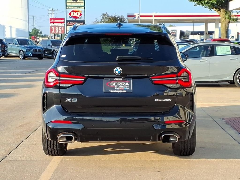 Used 2024 Black Sapphire Metallic BMW xDrive30i image 14