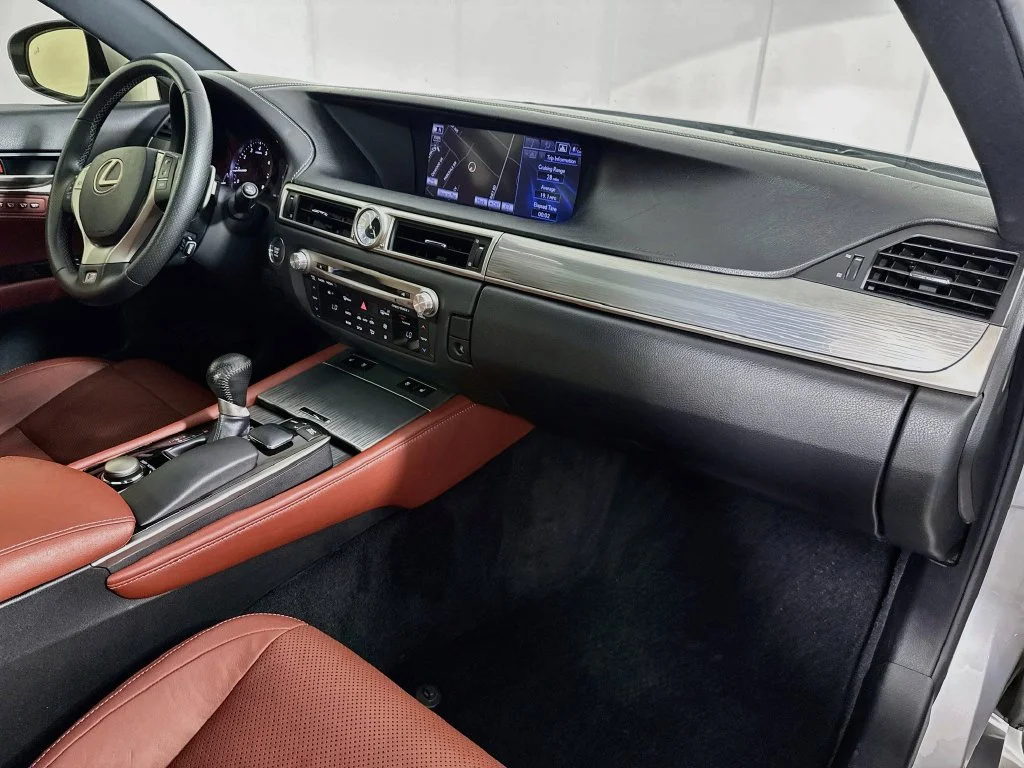 Used 2013 Silver Lexus 350 image 37