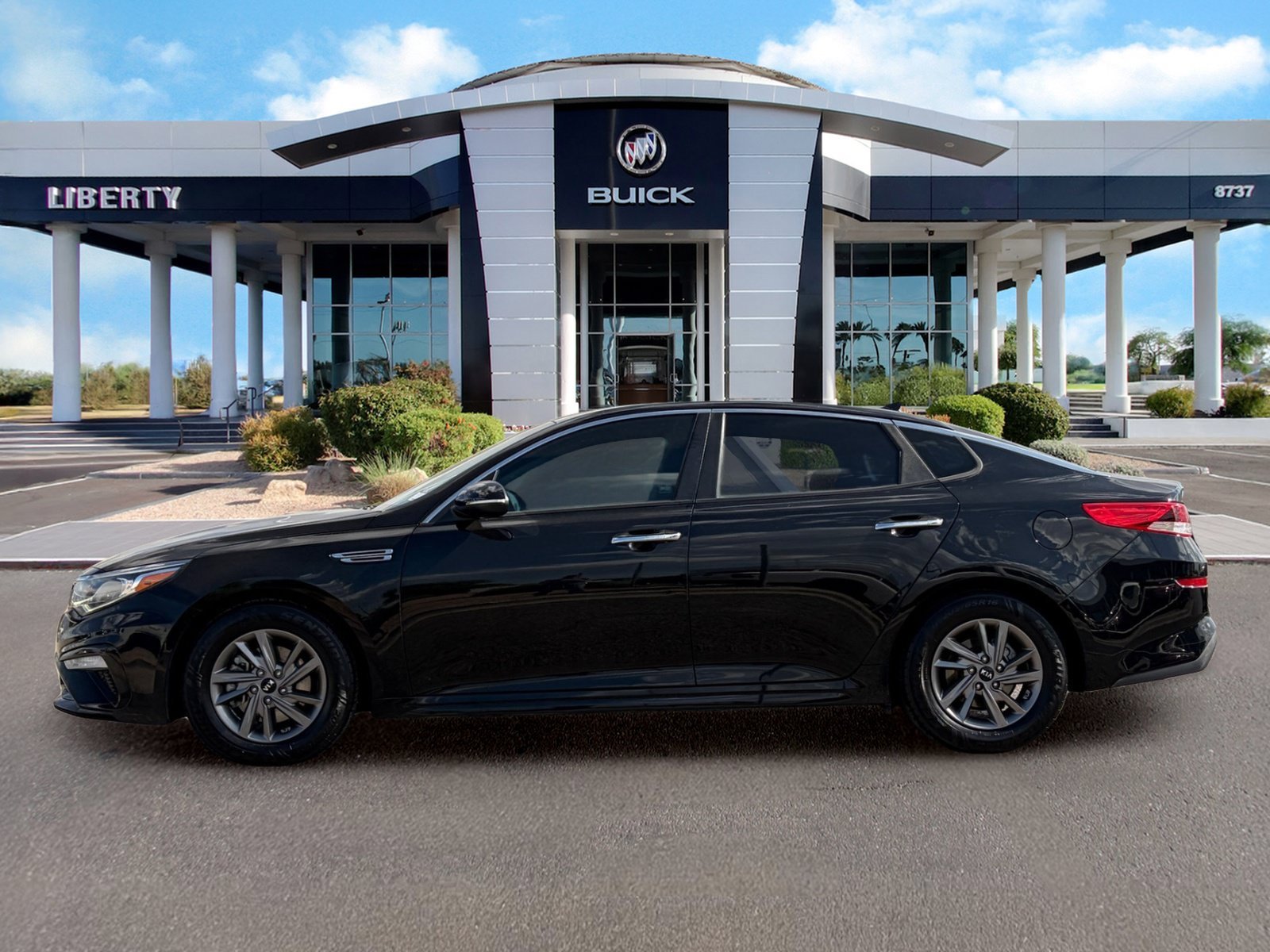 Used 2020 Kia Optima LX with VIN 5XXGT4L36LG427513 for sale in Peoria, AZ