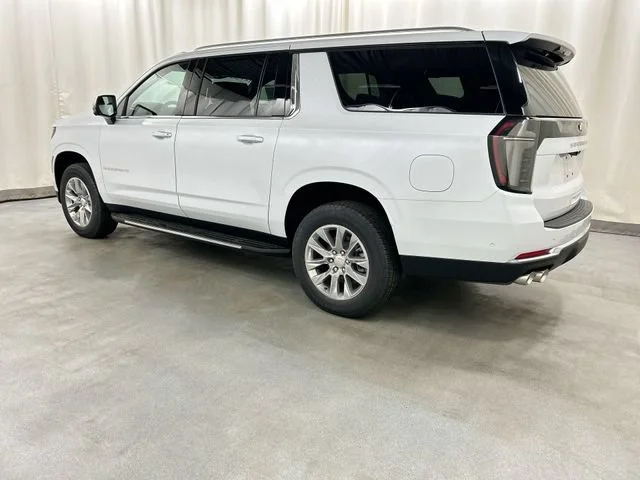 New 2026 Polar White Tricoat Chevrolet Premier image 3