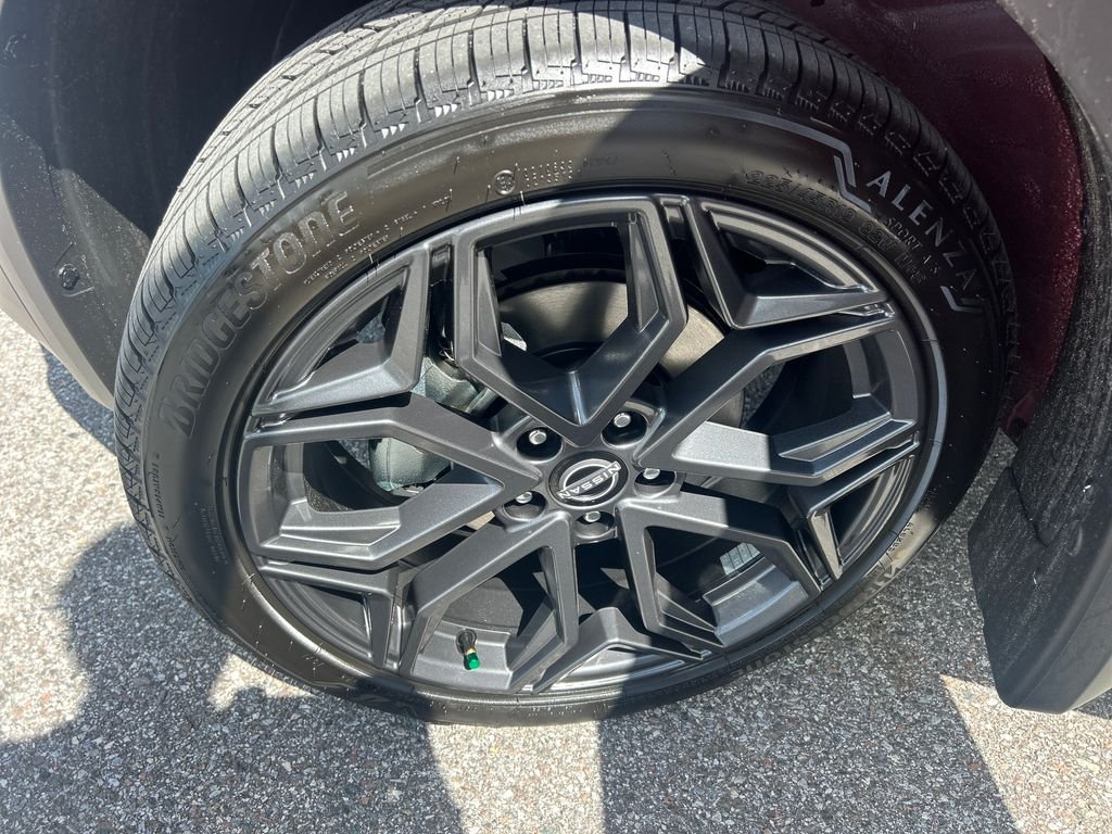 New 2026 Nissan Kicks SR 4D Sport Utility