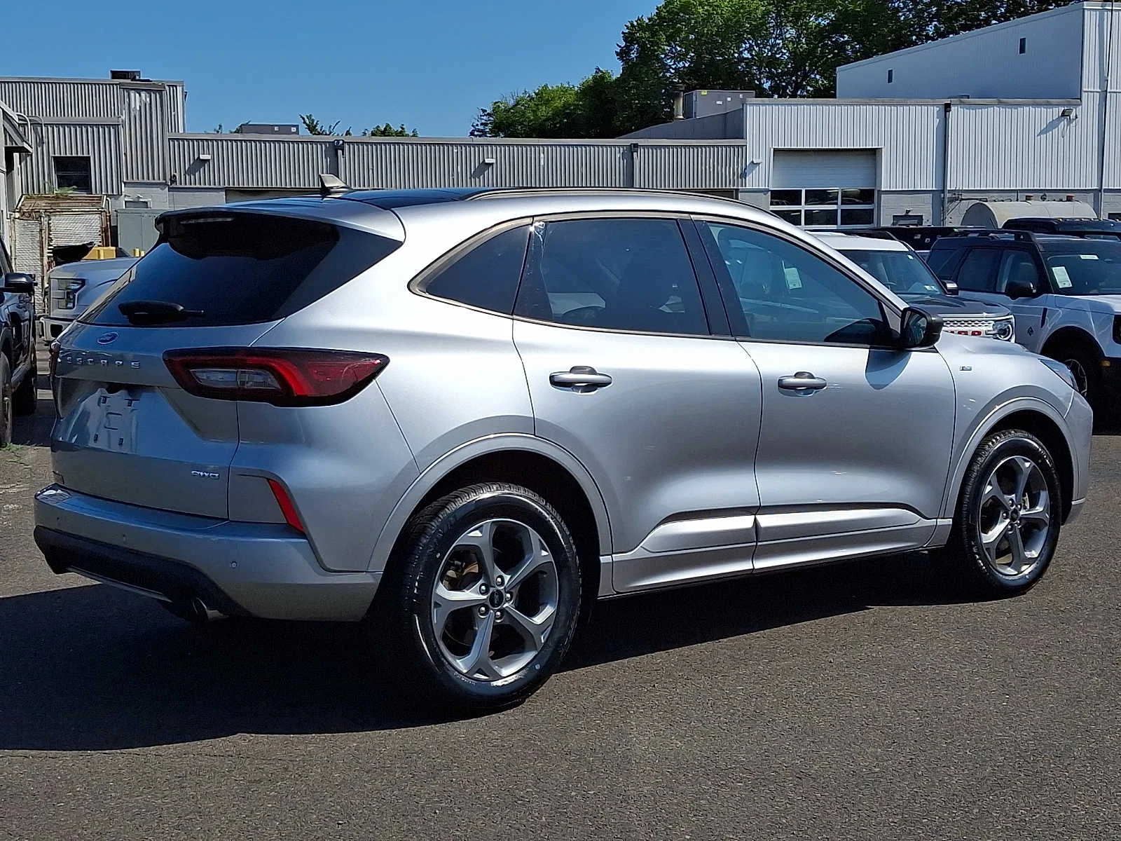 Used 2023 Iconic Silver Ford ST-Line image 6