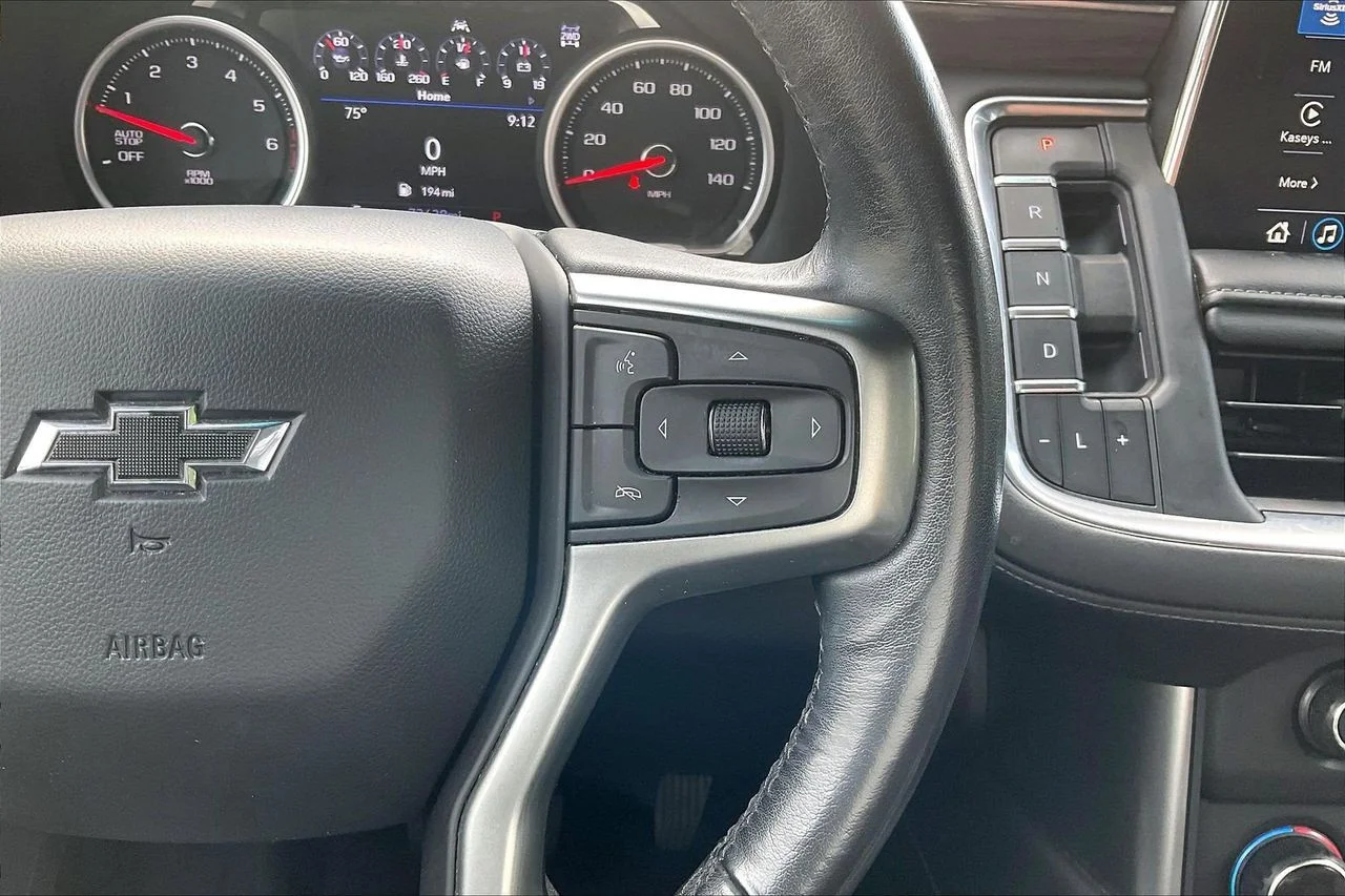 Used 2021 Black Chevrolet Z71 image 31
