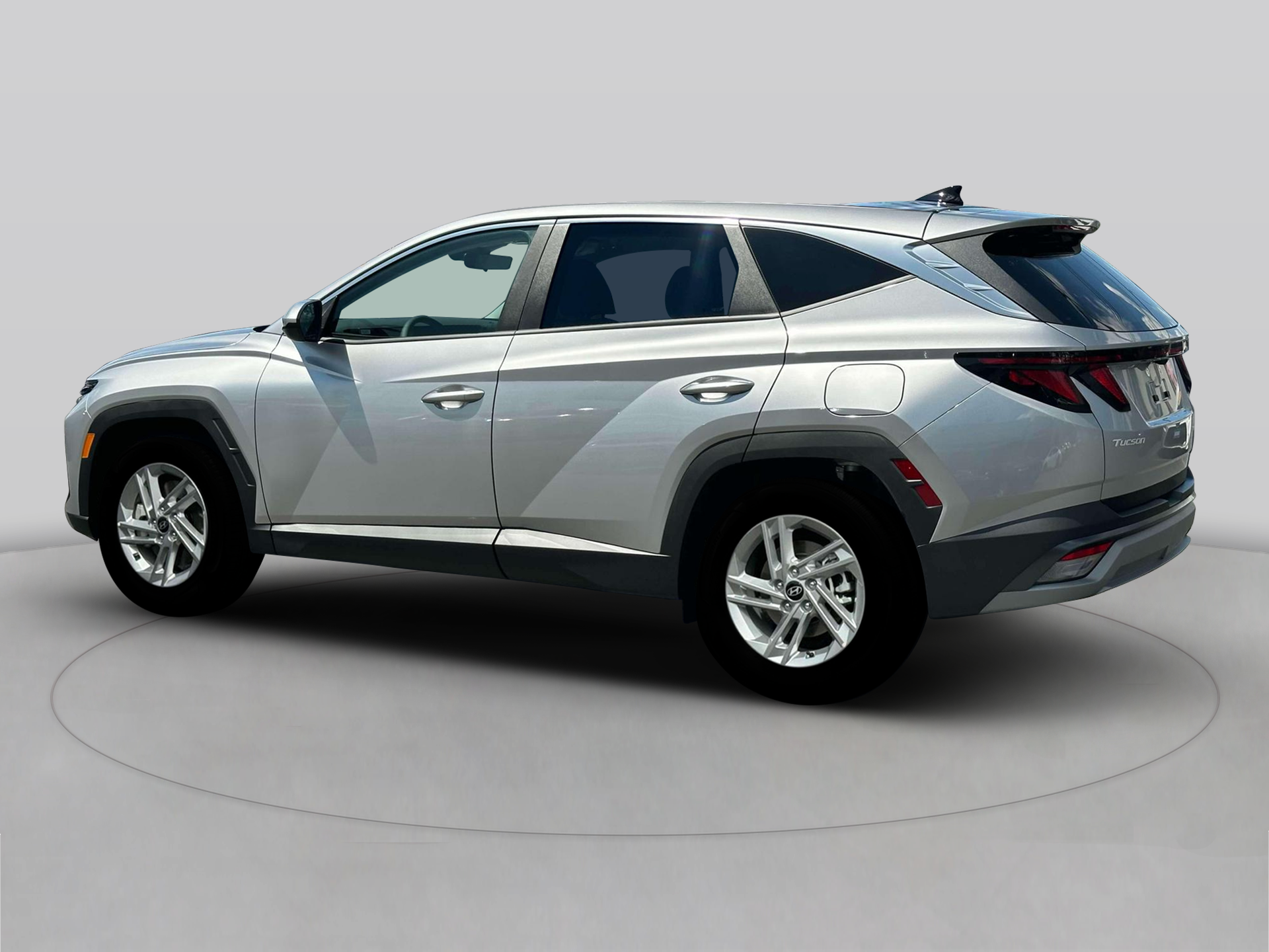 New 2026 Silver Hyundai SE AWD image 4