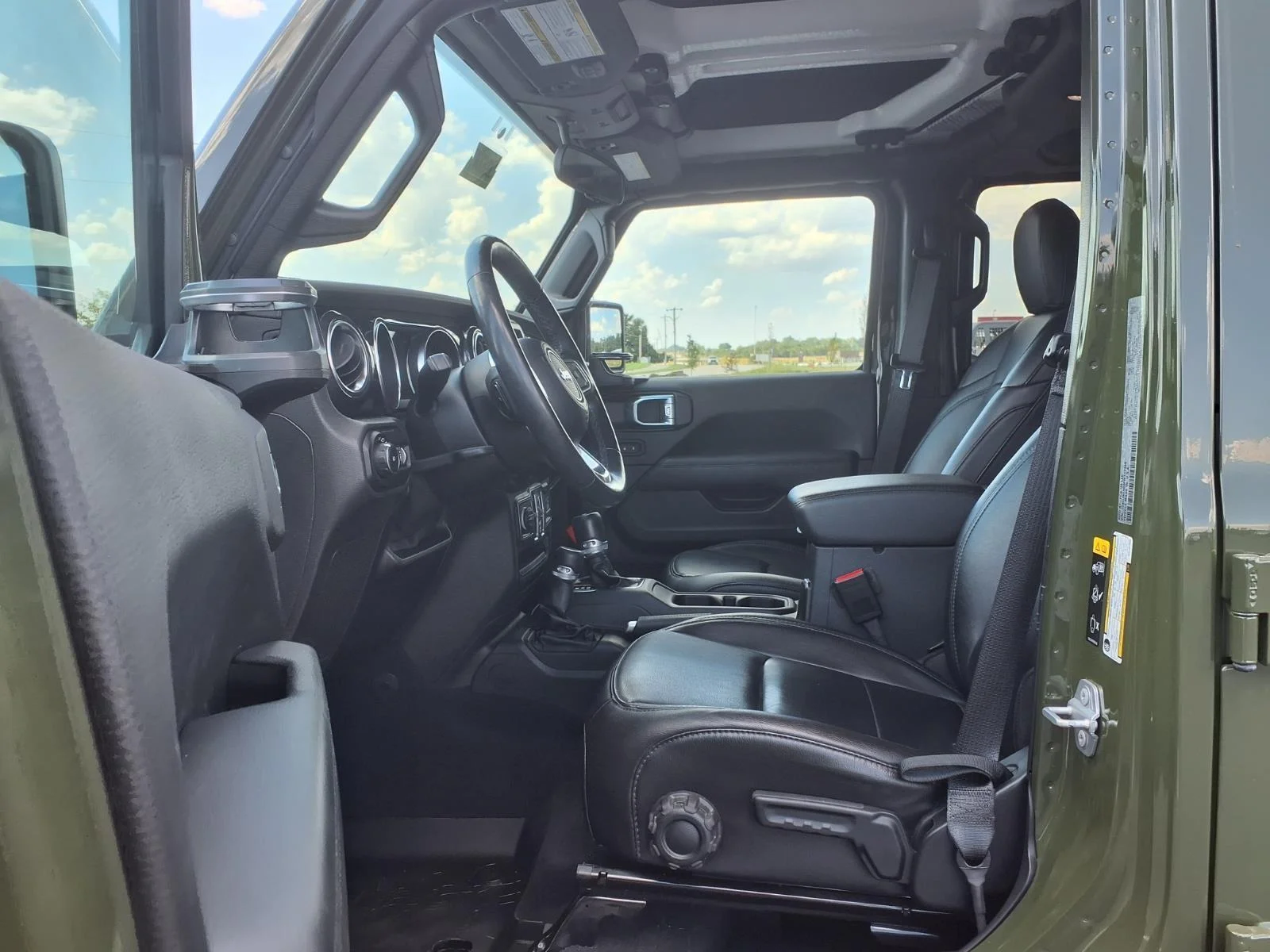 Used 2021 Sarge Green Clearcoat Jeep Unlimited Sahara Altitude image 24
