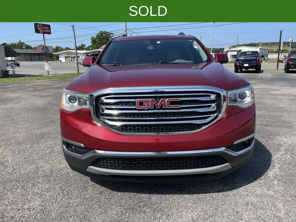 Used 2019 RED QUARTZ TINTCOAT GMC SLE image 9