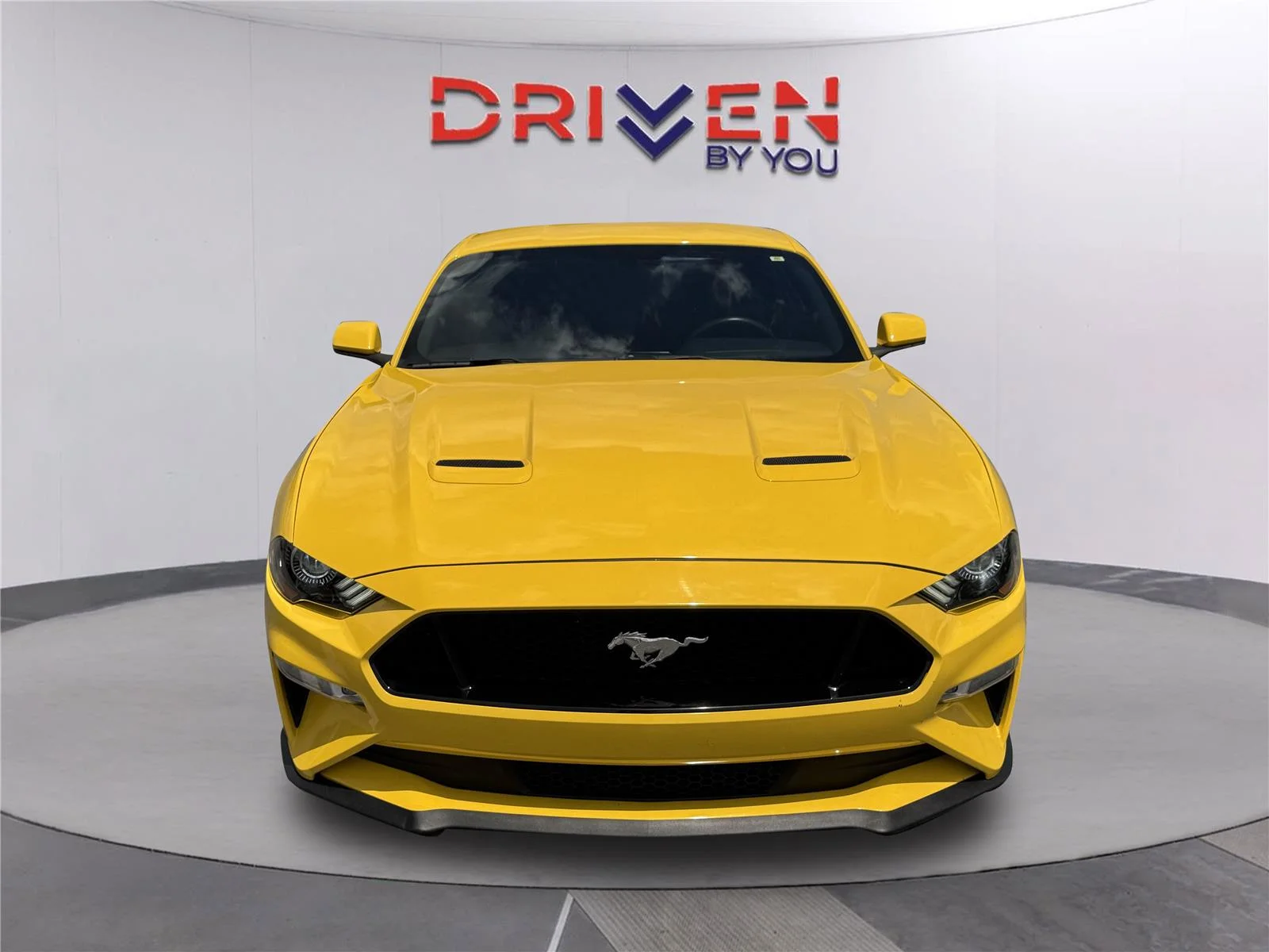 Used 2018 Triple Yellow Tri-Coat Ford GT image 9