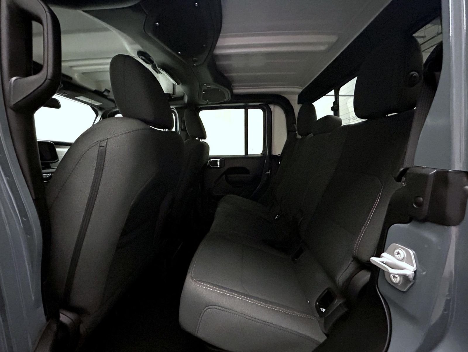 New 2026 Anvil Clearcoat Jeep Sport S image 19