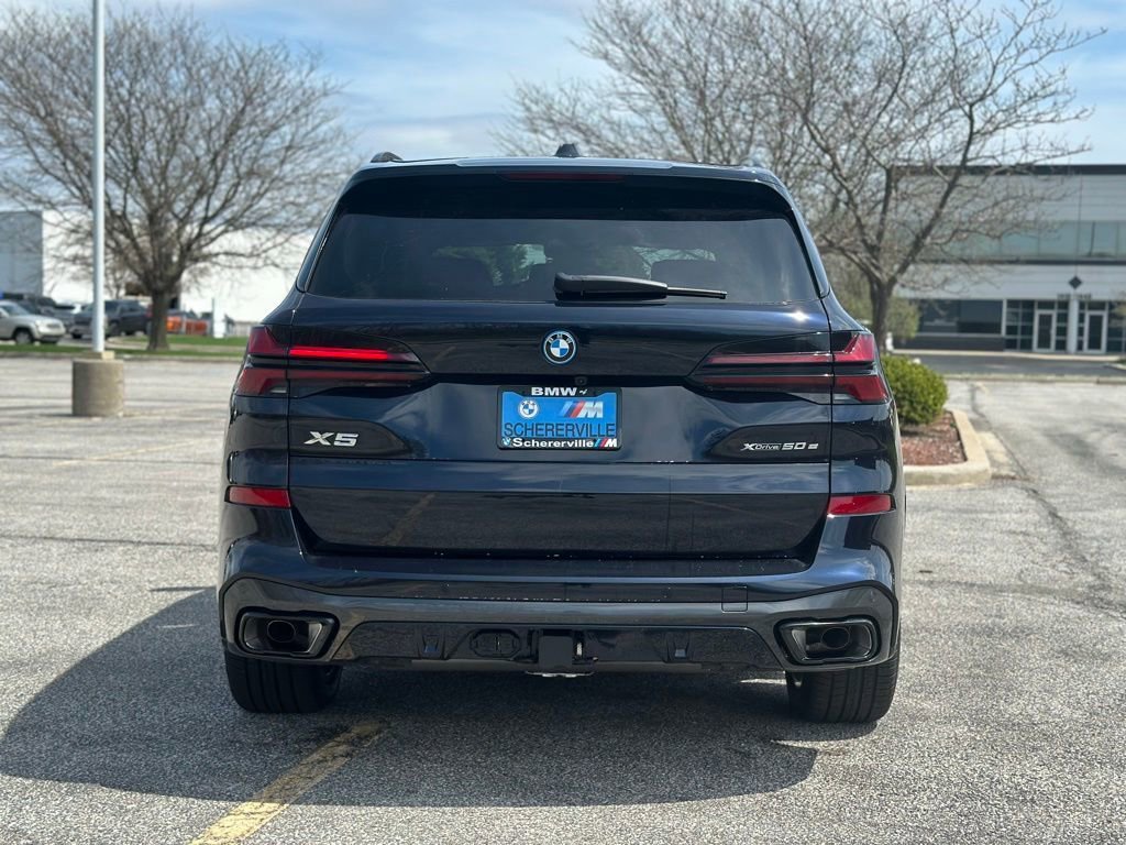 New 2026 Carbon Black Metallic BMW xDrive50e image 6