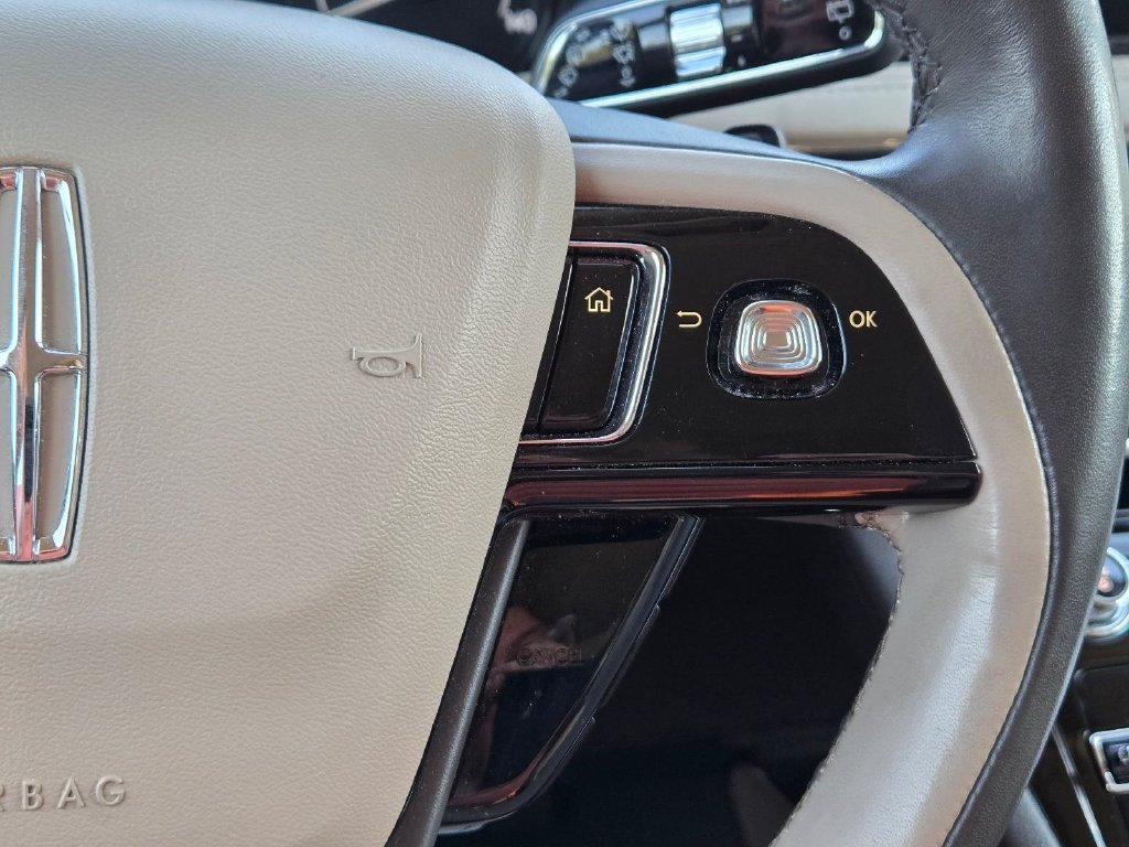 Used 2021 Brown Lincoln Standard image 23
