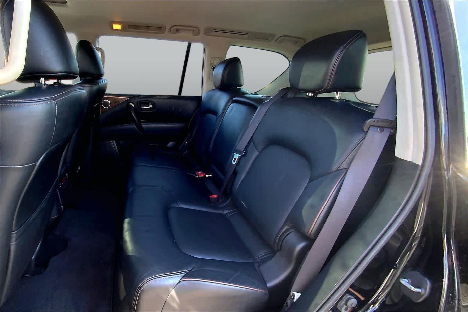 Used 2018 Super Black Nissan SL image 21