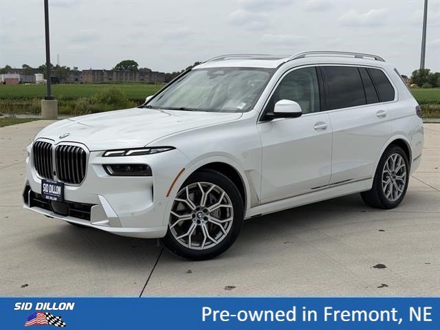 2025 BMW X7