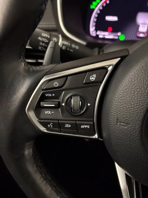 Used 2023  Acura Advance image 21