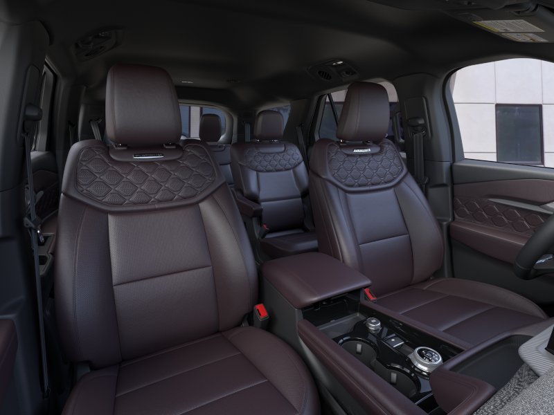 New 2026 Star White Metallic Tri-Coat Ford Platinum™ image 10