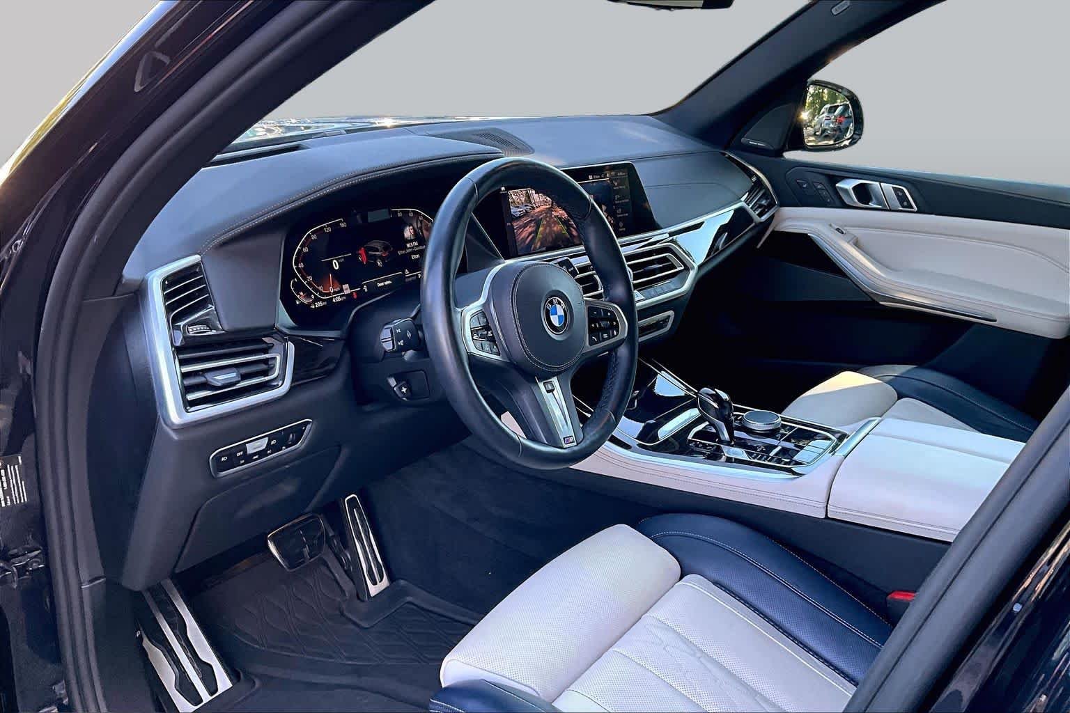 Used 2021 Carbon Black Metallic BMW xDrive40i image 18