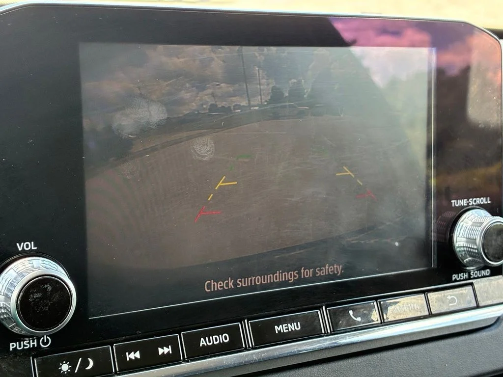 Used 2022  Mitsubishi ES image 23